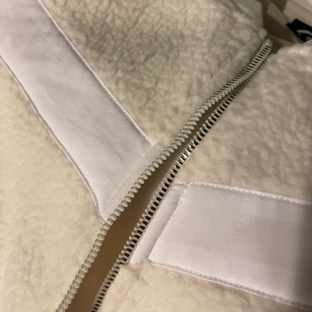 Zyia fleece jacket - Picture 10 of 13